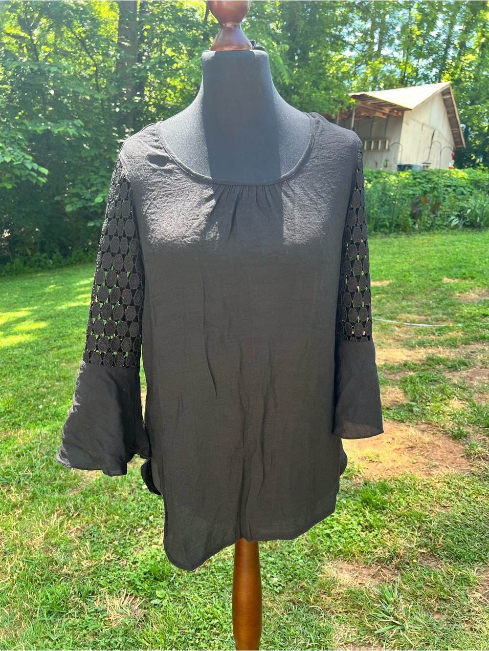 Black Women's Crochet Sleeve Blouse